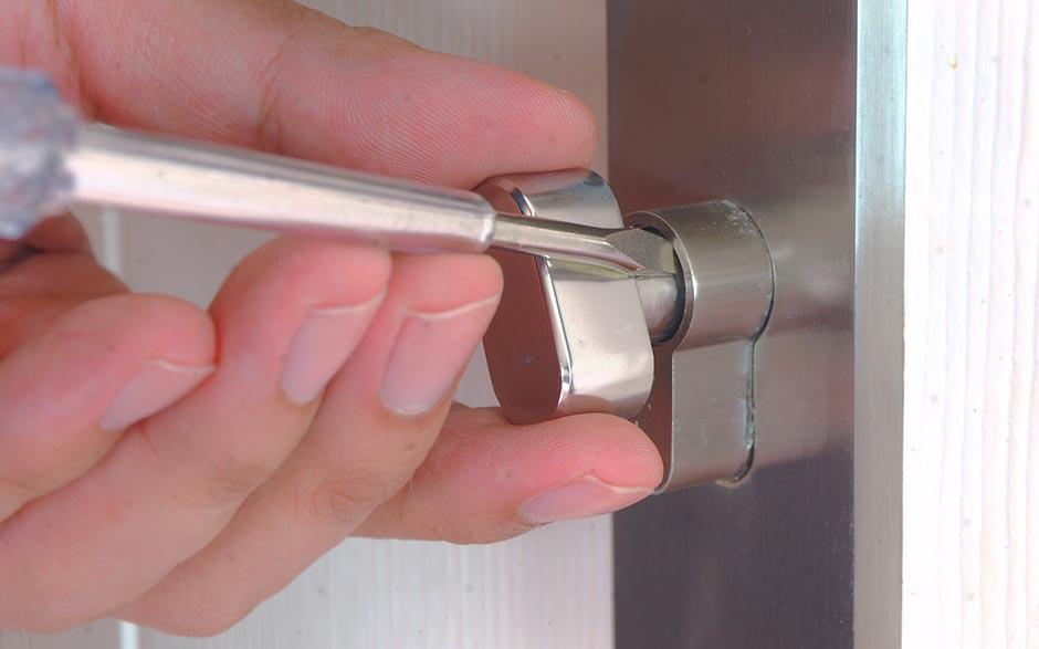 comment ouvrir une porte sans clé Clamart